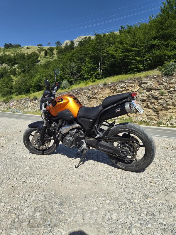Yamaha - mt03