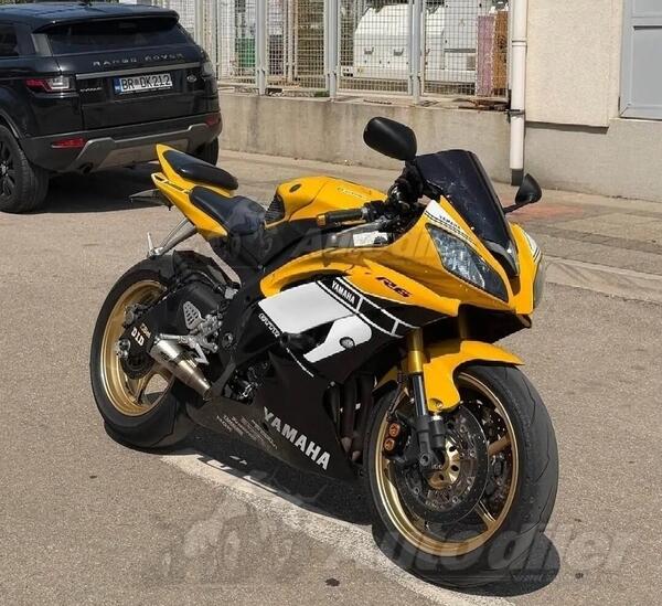 Yamaha - R6