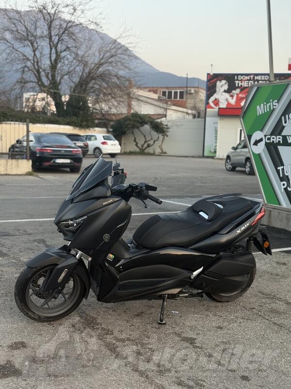 Yamaha - X max