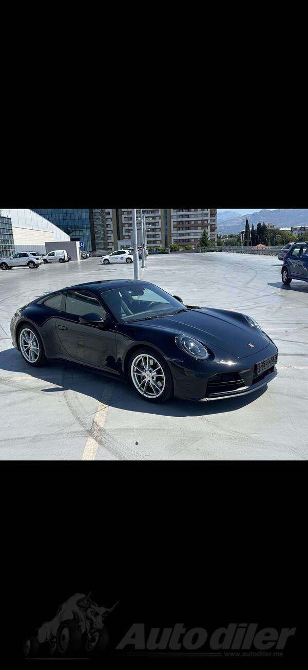 Porsche - 911 - Carrera