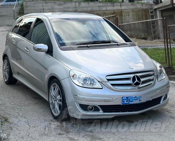 Mercedes Benz - B 180 - 2,0