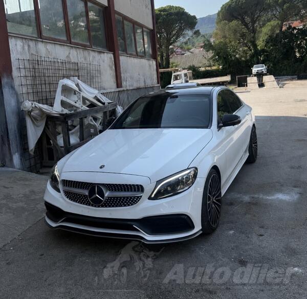 Mercedes Benz - C 220 - Amg