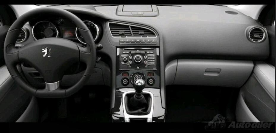 Peugeot - 5008 - 1.6 hdi