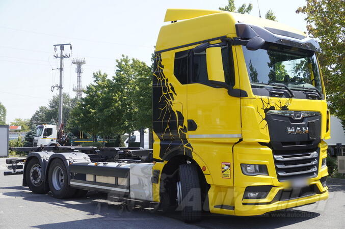 MAN - TGX 26.510 6x2-4 / BDF / 2023 / 3 komada / kamion za kontejnere / FHM-0399