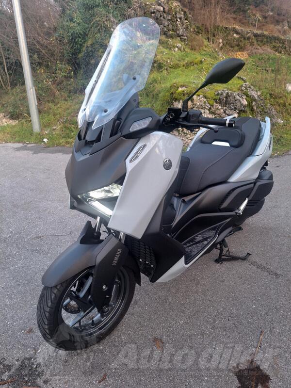 Yamaha - Xmax
