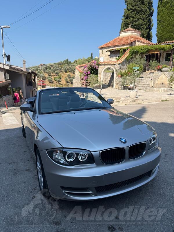 BMW - 118 - e88