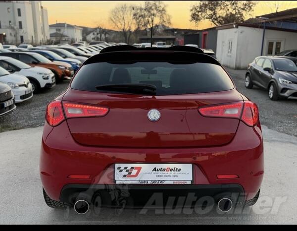 Alfa Romeo - Giulietta - 2.0 jtdm2