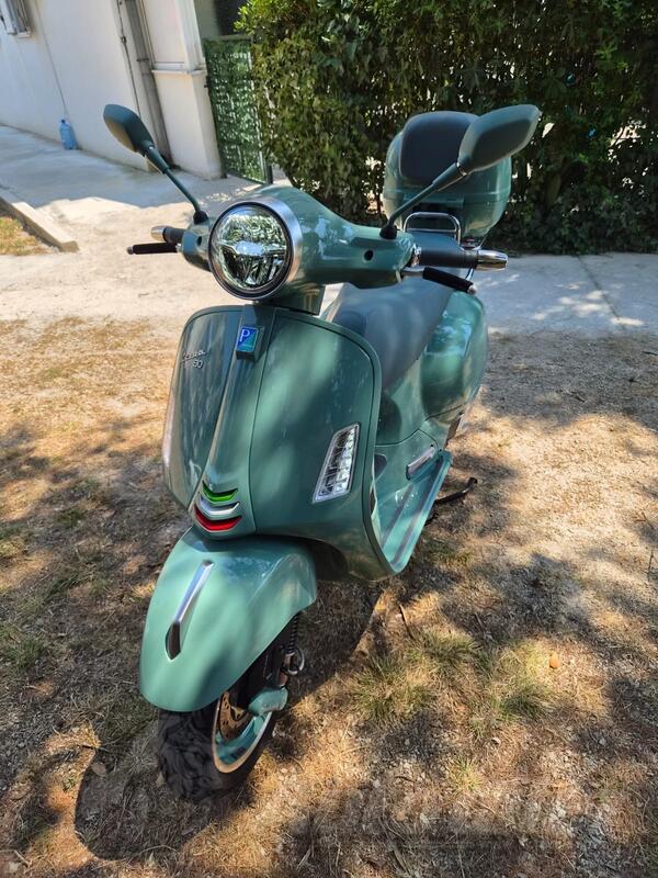Piaggio - VESPA GTS 310 ANNIVERSARY