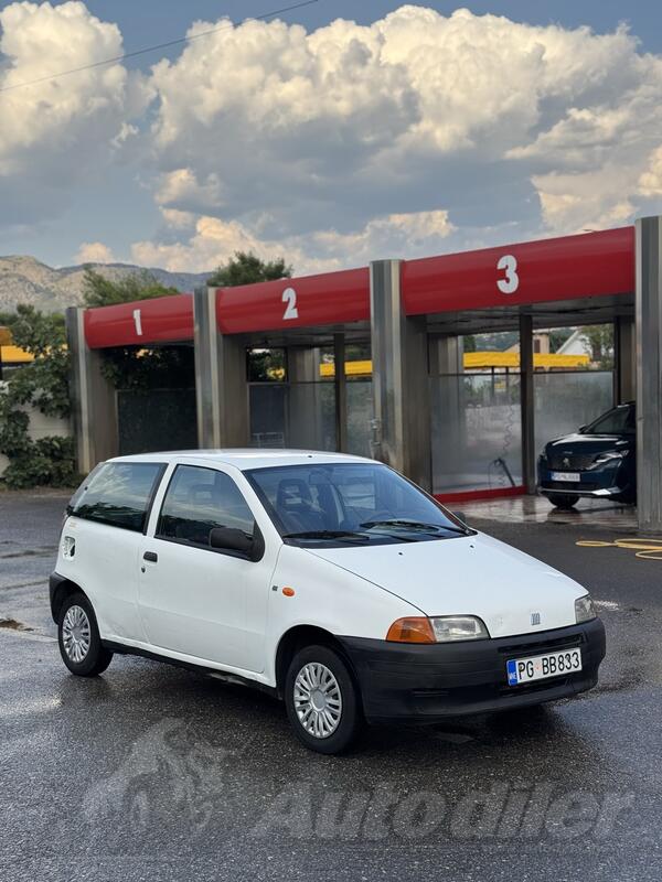 Fiat - Punto - 1.1 benzin