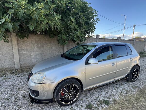 Volkswagen - Golf 5 - 1.9 tdi