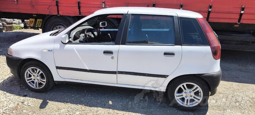 Fiat - Punto - 1.7td