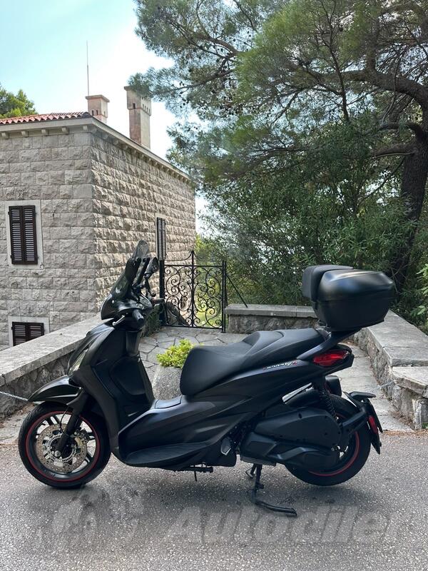 Piaggio - beverly 300S