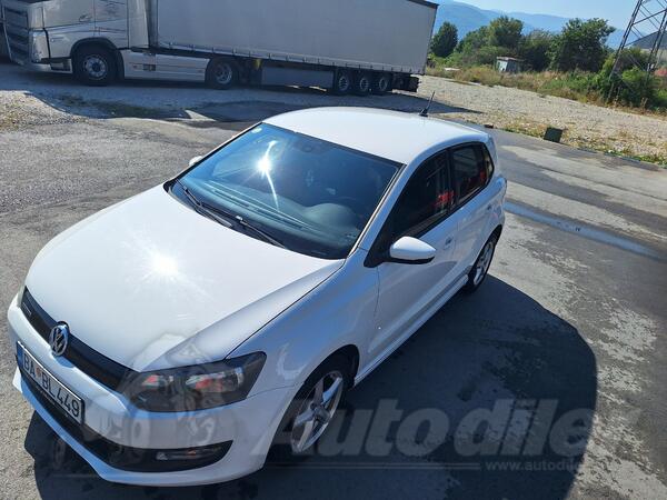 Volkswagen - Polo Sedan - 1.2 Tdi