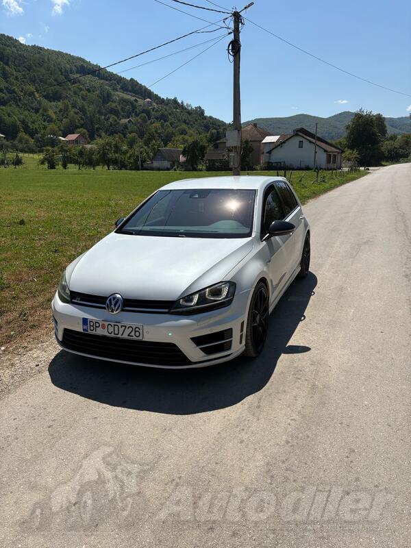 Volkswagen - Golf 7 - 2.0TSI