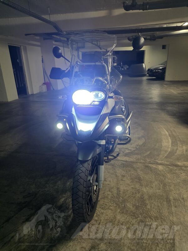 BMW - GS 1200 adventure