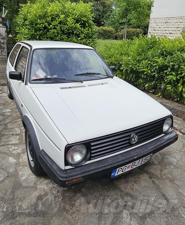 Volkswagen - Golf 2