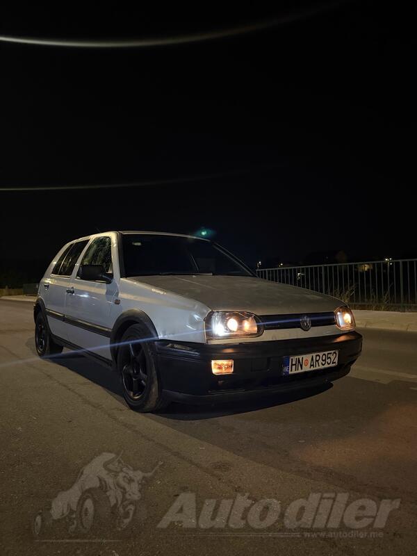 Volkswagen - Golf 3 - GT