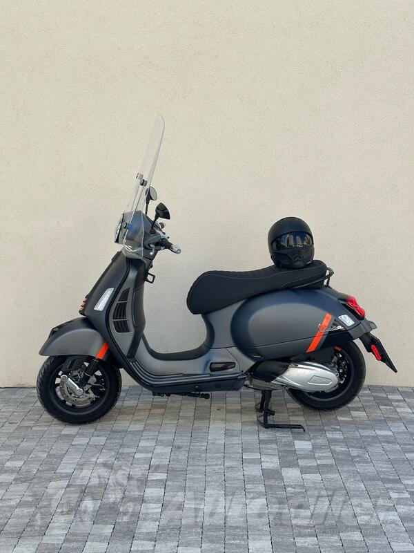 Piaggio - vespa