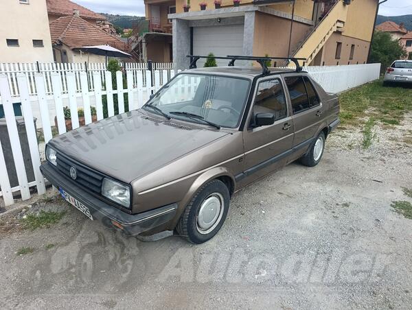 Volkswagen - Jetta - 1.6