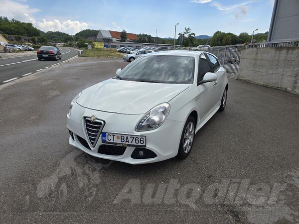 Alfa Romeo - Giulietta - 1.4 benz+plin
