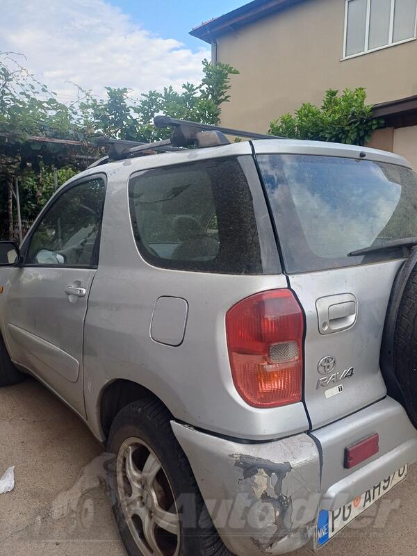 Toyota - RAV 4 - 1.8