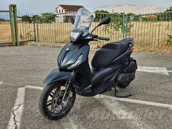 Piaggio - beverly 400s HPE