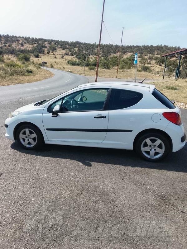 Peugeot - 207 - 1.4 HDI