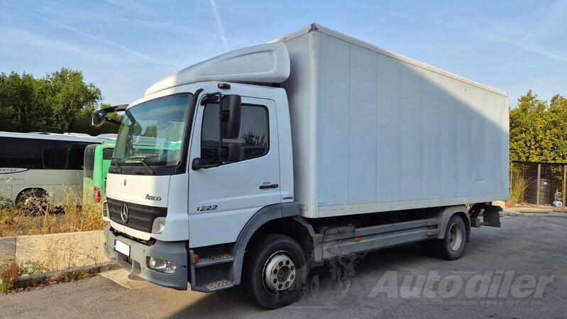 Mercedes Benz - Atego 1222 L