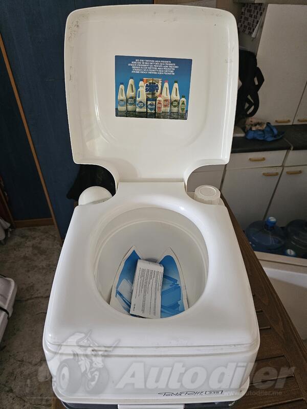 WC za plovila