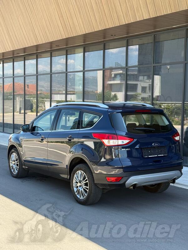 Ford - Kuga - 2.0 4x4