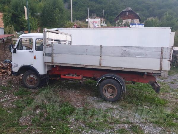 Zastava - 650