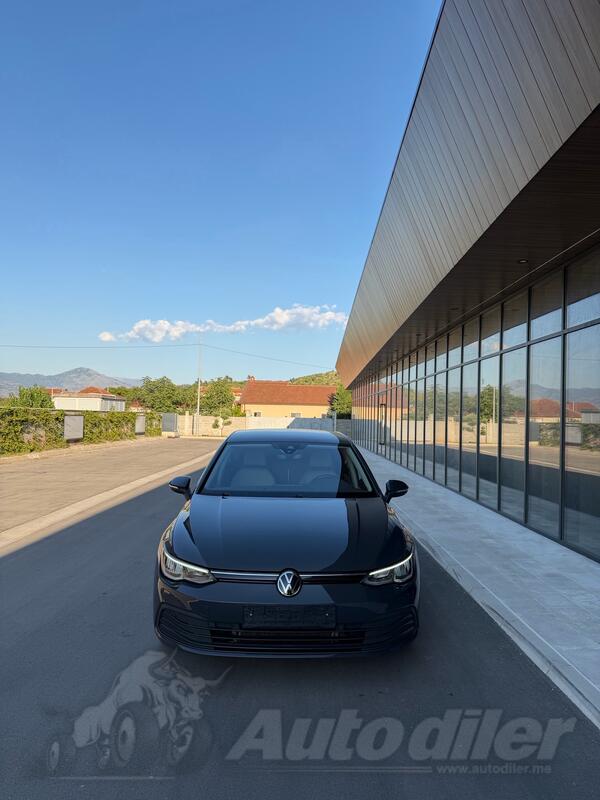 Volkswagen - Golf 8 - 2.0
