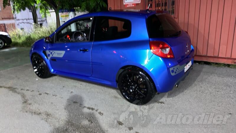 Renault - Clio - 2.0
