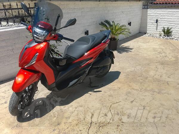 Piaggio - Beverly