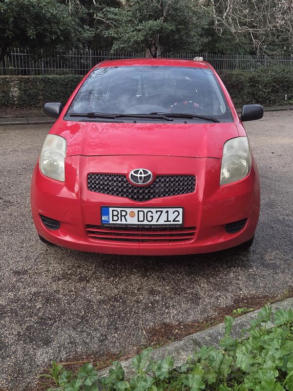 Toyota - Yaris - 1.0 Benzin