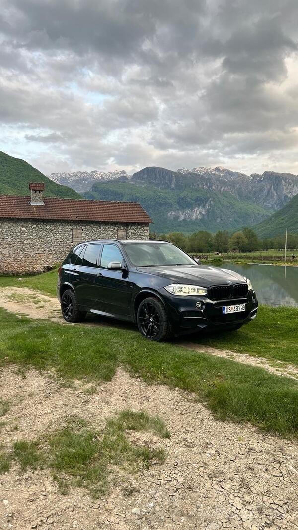 BMW - X5 M50