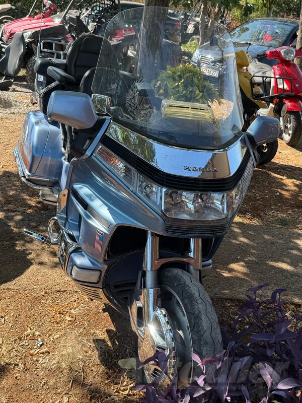 Honda - GoldWing