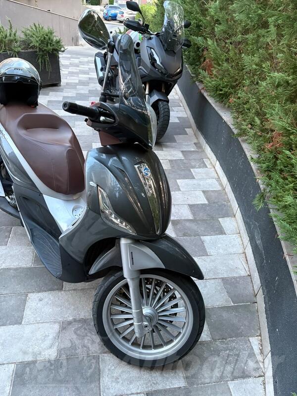 Piaggio - beverly