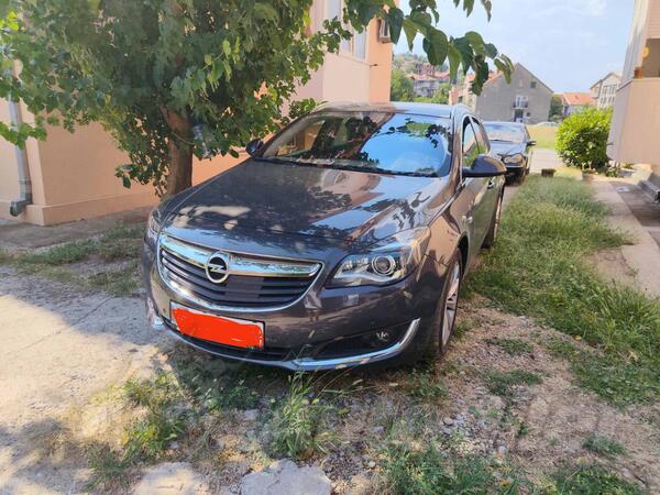 Opel - Insignia - 2.0 cdti