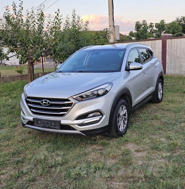 Hyundai - Tucson - 4WD