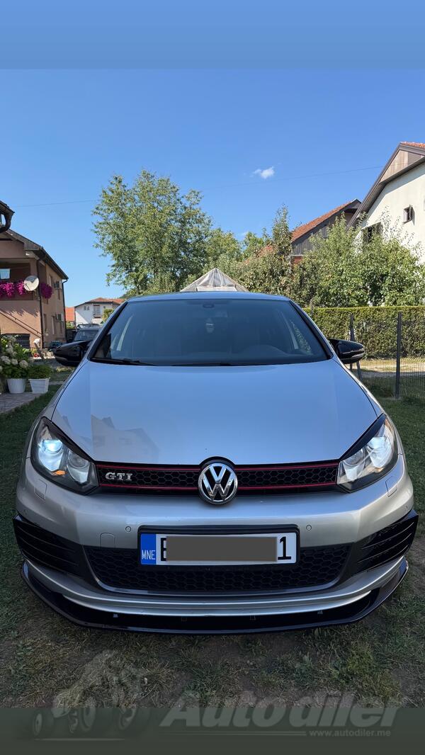 Volkswagen - Golf GTI - GTI