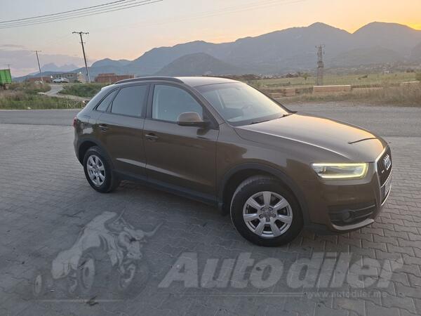 Audi - Q3 - top