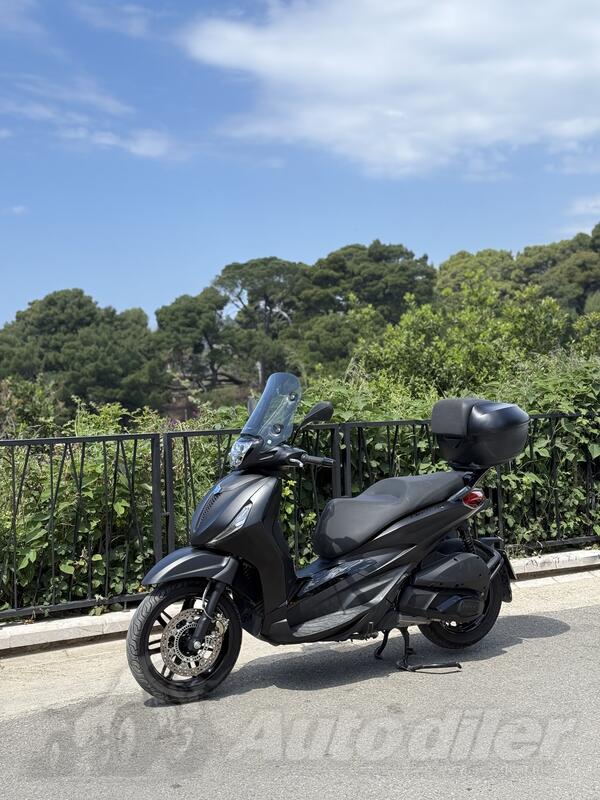 Piaggio - Beverly