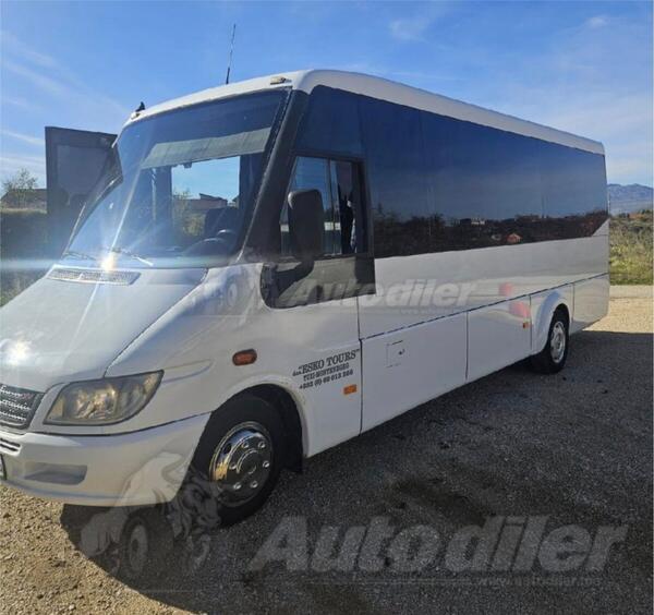 Mercedes Benz - 616 cdi
