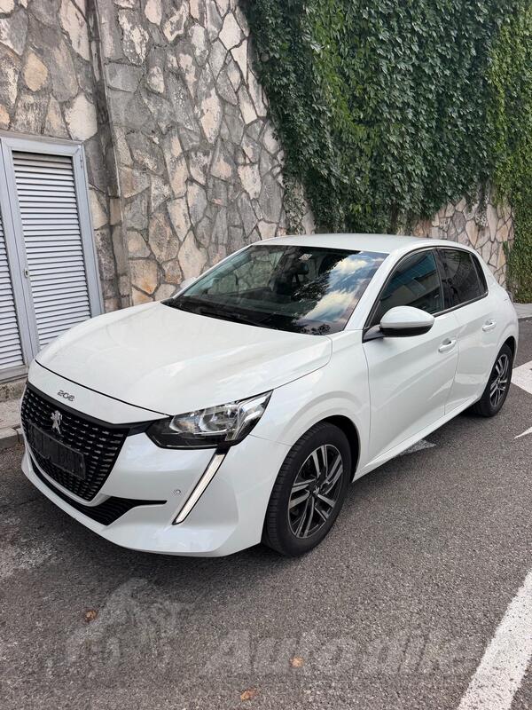 Peugeot - 208 - 1.2