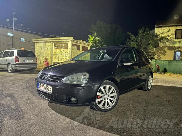Volkswagen - Golf 5 - 2.0