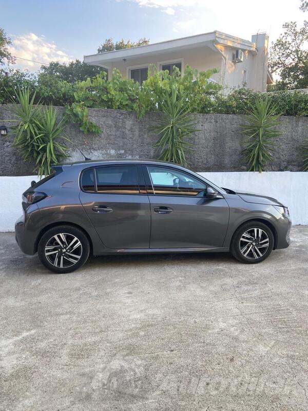 Peugeot - 208 - Peugeot 208 Allur pack 1.2