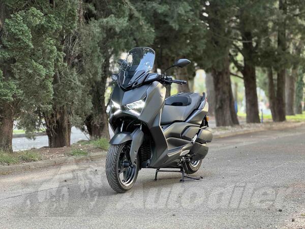 Yamaha - x max