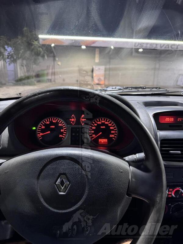 Renault - Clio - 1.5 dci