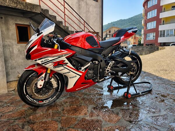 Suzuki - GSXR